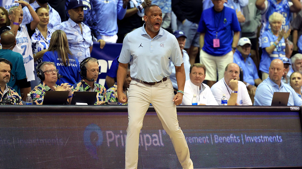 North Carolina head coach Hubert Davis