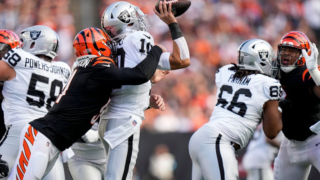 Cincinnati Bengals defensive end Trey Hendrickson (91) sacks Las Vegas Raiders quarterback Desmond Ridder (10) in the third quarter of the Week 9 NFL game between the Cincinnati Bengals and the Las Raiders Vegas at Paycor Stadium in downtown Cincinnati on Sunday, November 3. , 2024. The Bengals earned their first home win with a 41-24 win over the Raiders.