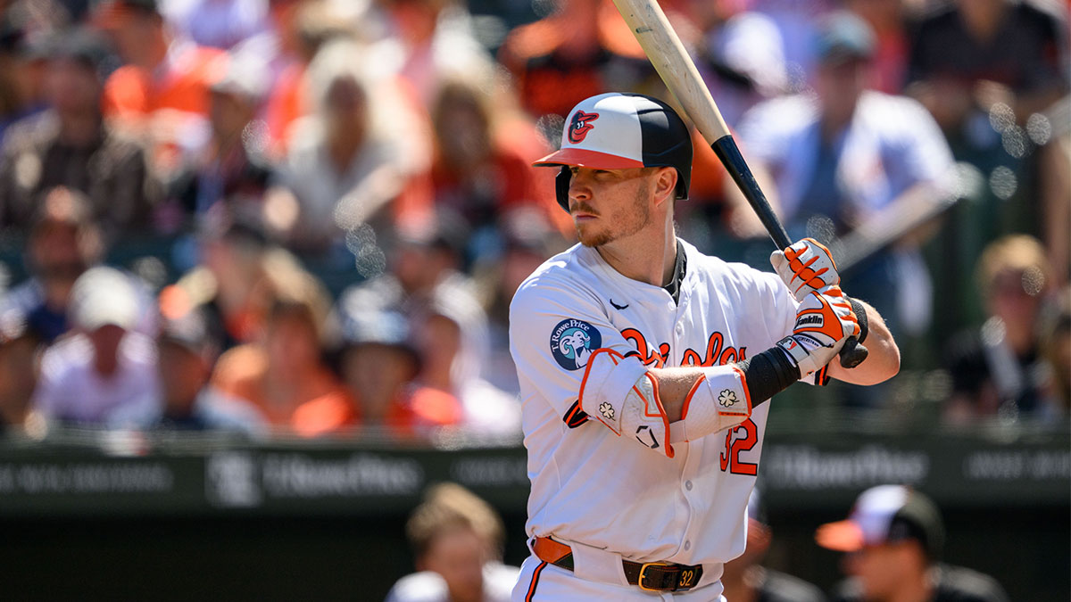  Baltimore Orioles first baseman Ryan O'Hearn (32) at bat during the second inning against the Tampa Bay Rays at Oriole Park at Camden Yards. 