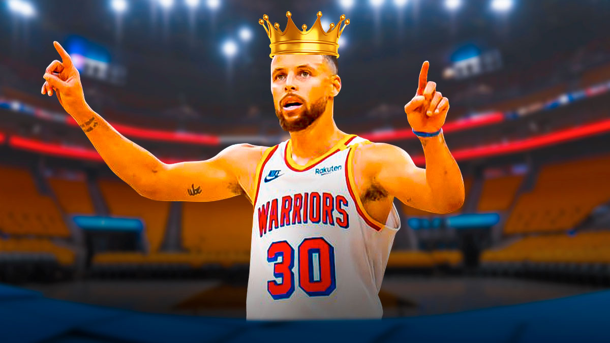 Warriors' Stephen Curry wearing a crown