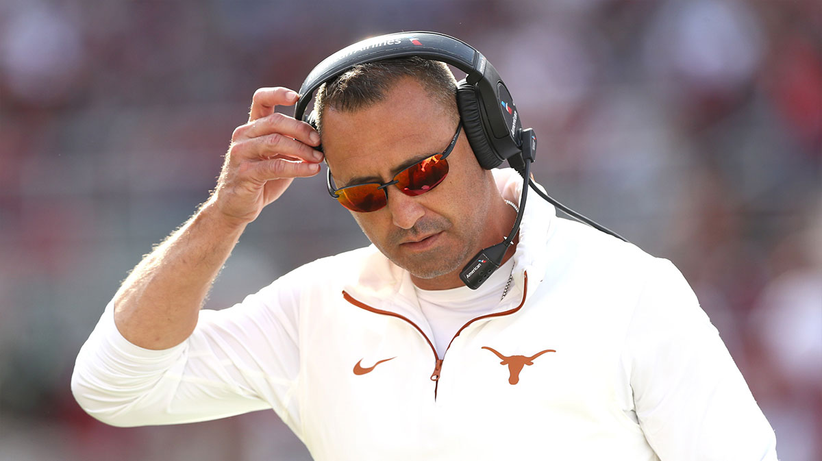 Texas Longhorns head coach Steve Sarkisian during the fourth quarter against the Arkansas Razorbacks at Donald W. Reynolds Razorback Stadium