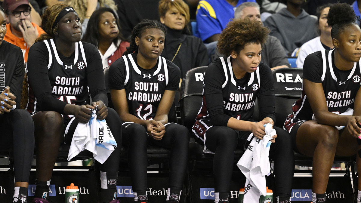 The South Carolina Gamecocks bench look on as the UCLA Bruins lead by 20 in the second half.