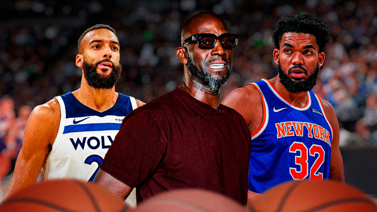 Kevin Garnett in between Knicks center Karl-Anthony Towns & Timberwolves center Rudy Gobert