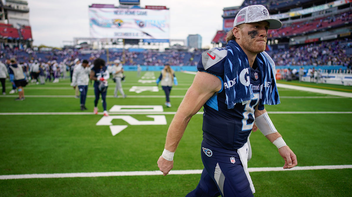 Tennessee Titans quarterback Will Levis (8) exits the field after the loss to the Minnesota Vikings