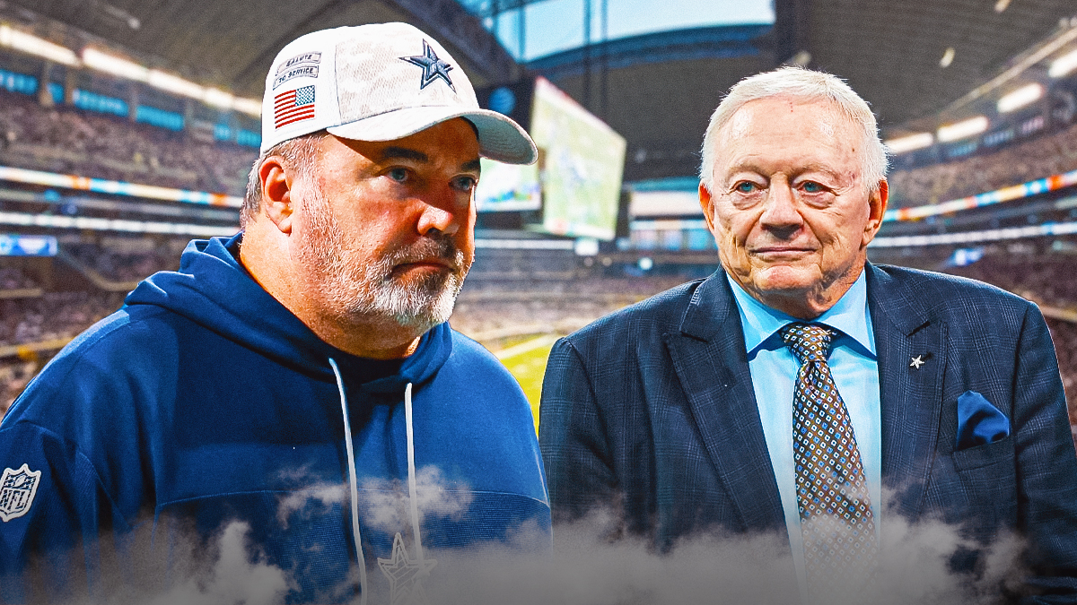 Picture of frustrated/sad Mike McCarthy and Jerry Jones of the Dallas Cowboys