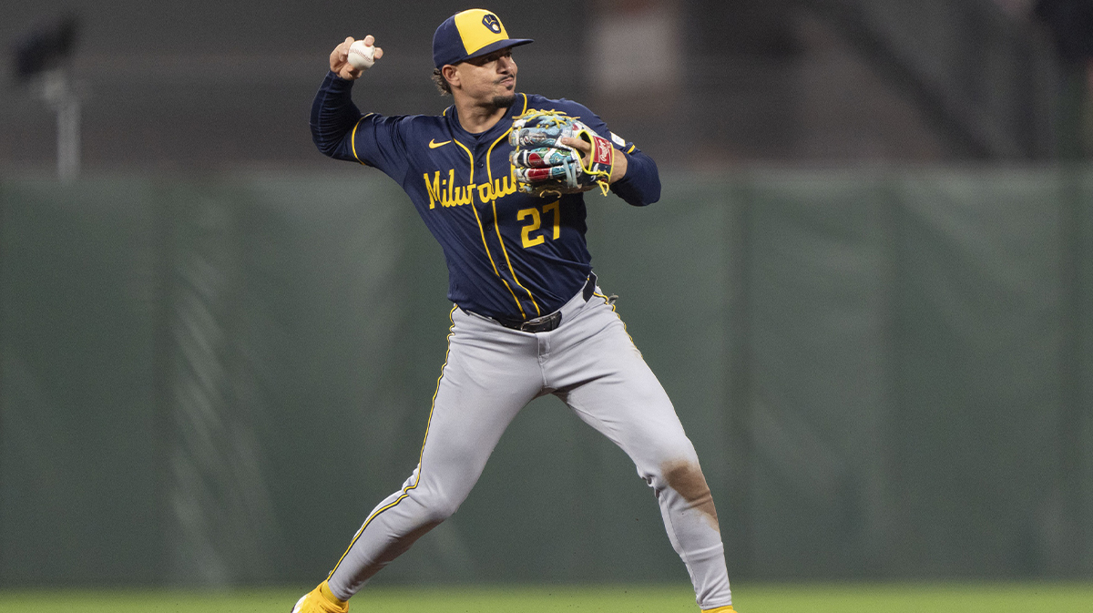 Milwaukee Brewers short stop Willy Adames (27) throws the ball during the third inning against the San Francisco G