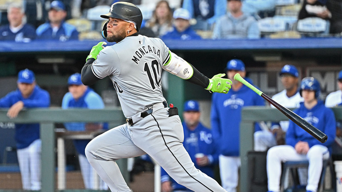 Chicago White Sox third baseman Yoan Moncada (10) singles in the first inning against the Kansas City Royals at Kauffman Stadium.