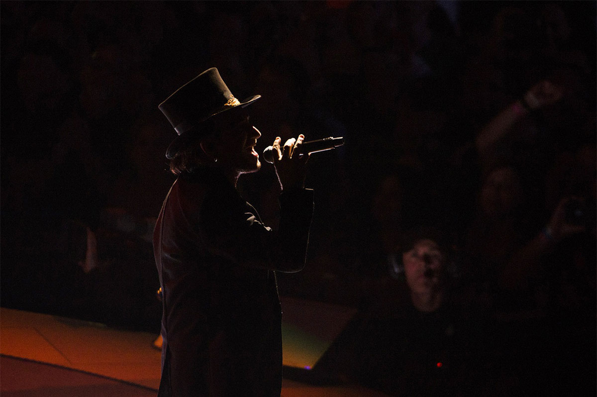 Bono performing on Experience + Innocence tour in Philadelphia, PA.