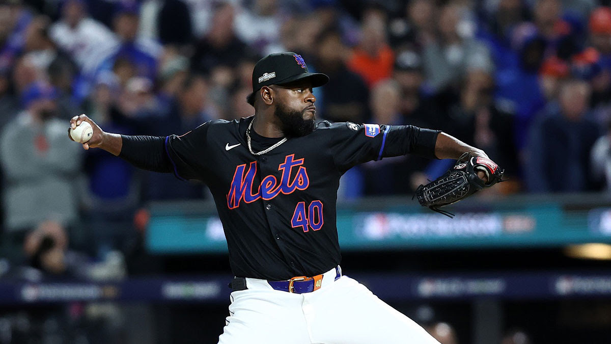 New York Mets pitcher Luis Severino (40) throws a pitch against the Los Angeles Dodgers in the first inning during game three of the NLCS for the 2024 MLB playoffs at Citi Field.