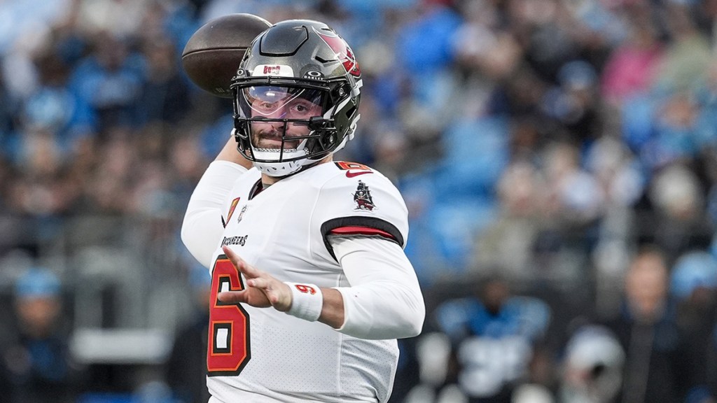 Tampa Bay Buccaneers quarterback Baker Mayfield (6) throws against the Carolina Panthers in the first quarter at Bank of America Stadium. 