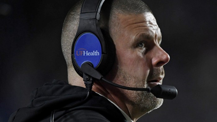 Florida Gators head coach Billy Napier during the first half against the Florida State Seminoles at Doak S. Campbell Stadium.