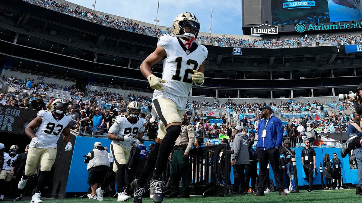 Saints' Chris Olave provides lone bright spot in worrying Week 17 injury update