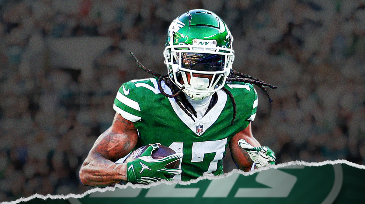 Davante Adams in a Jets jersey.