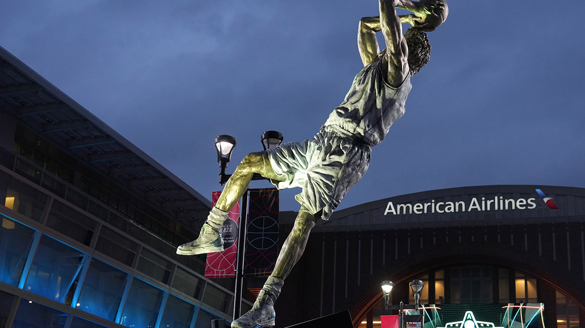 A statue of Dallas Mavericks former player Dirk Nowitzki at the American Airlines Center.