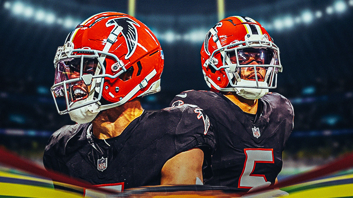 Drake London in a red helmet.