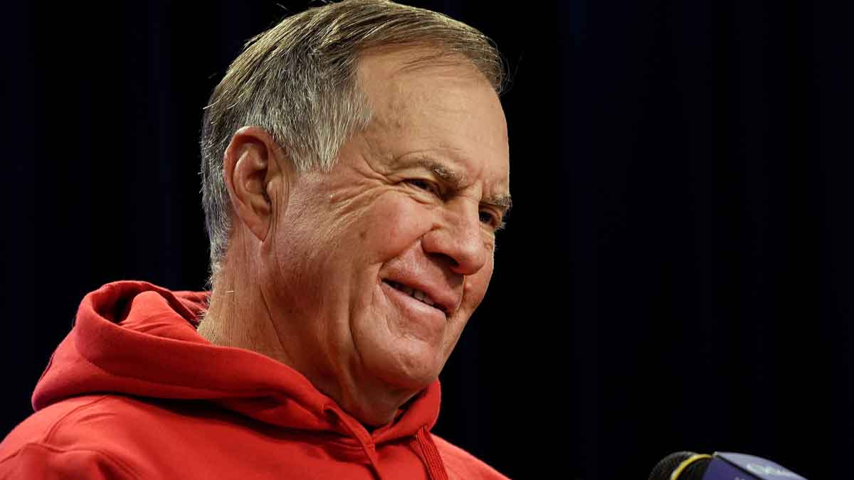 After 24 seasons as the New England Patriots' head coach, Bill Belichick is trying his hand as a TV analyst.