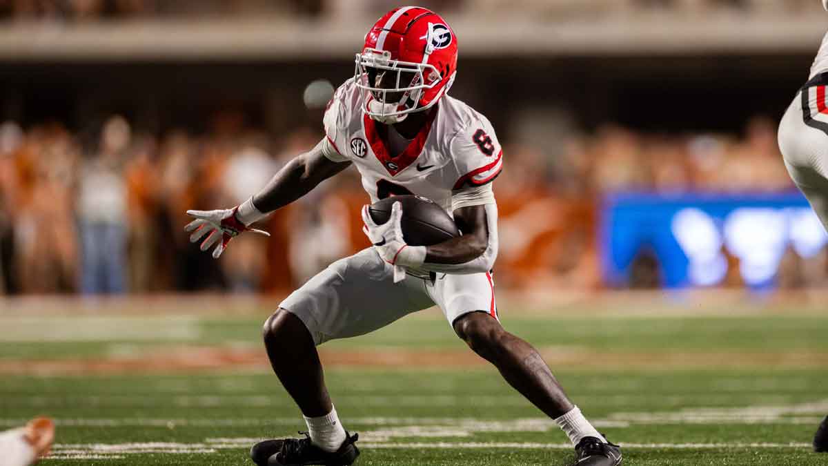 Georgia Bulldogs wide receiver Colbie Young (8) runs after the catch in the first quarter against the Texas Longhorns