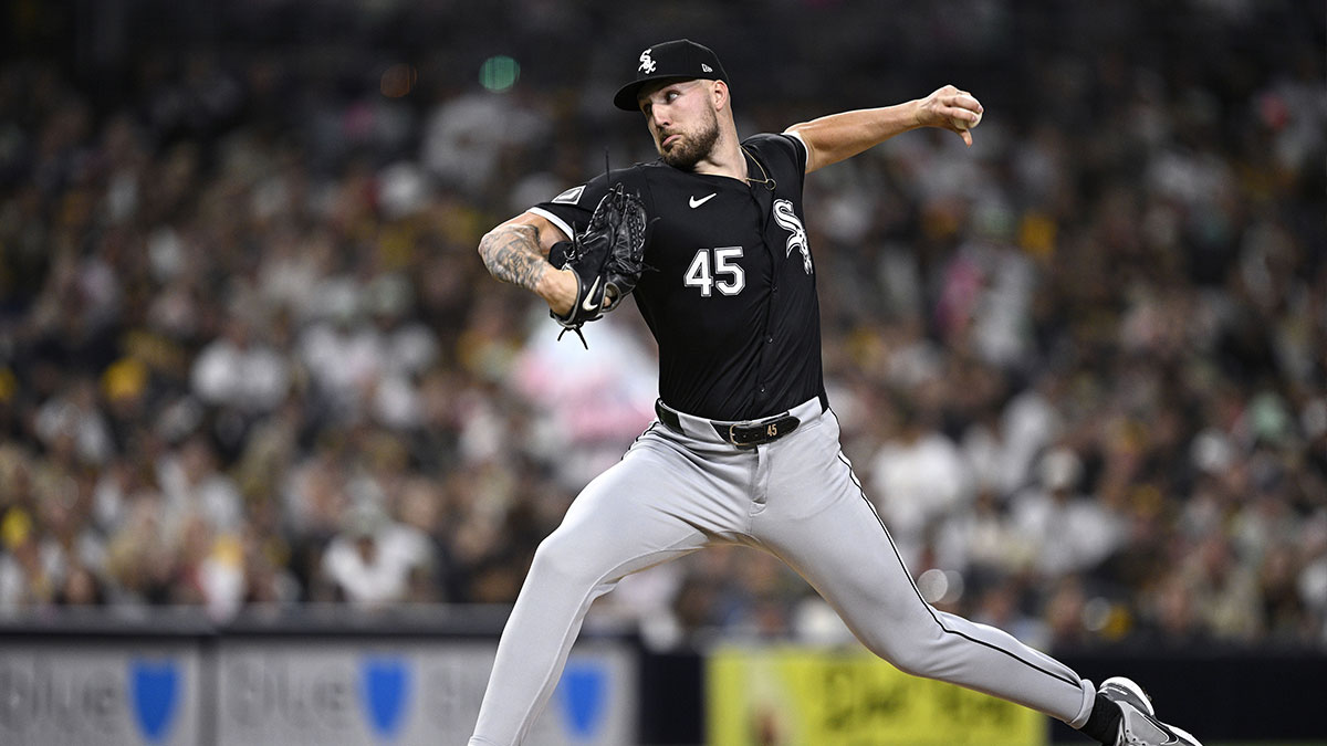 Sep 20, 2024; San Diego, California, USA; Chicago White Sox starting pitcher Garrett Crochet (45) pitches against the San Diego Padres during the first inning at Petco Park.
