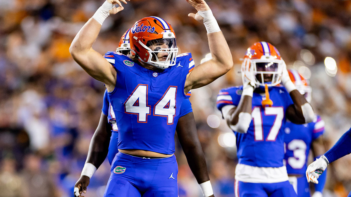 Florida Gators defensive end Jack Pyburn (44) gestures to the crowd during the first half against the Tennessee Volunteers at Ben Hill Griffin Stadium.