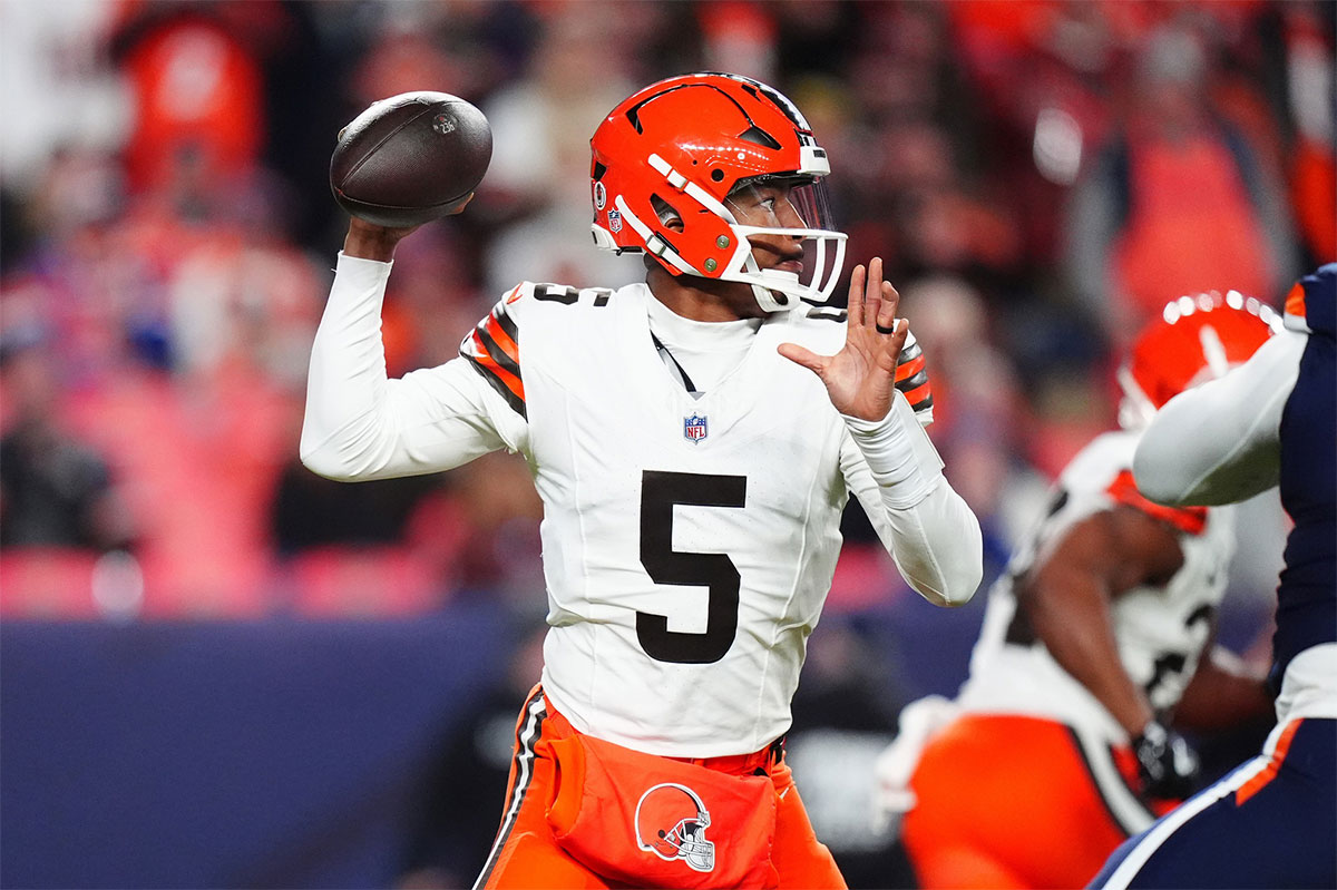 Browns sign 2 weapons to active roster for Jameis Winston