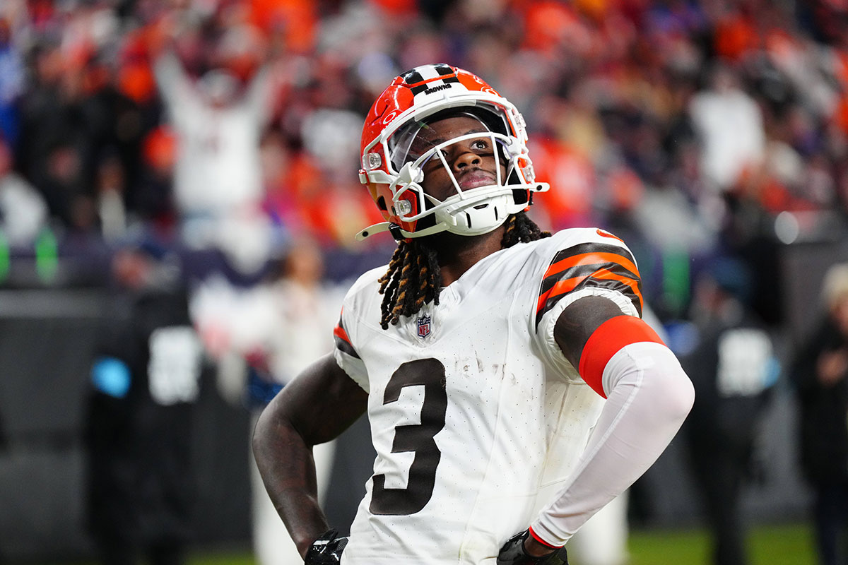 Browns' Jerry Jeudy reacts to Broncos fans booing during historic game