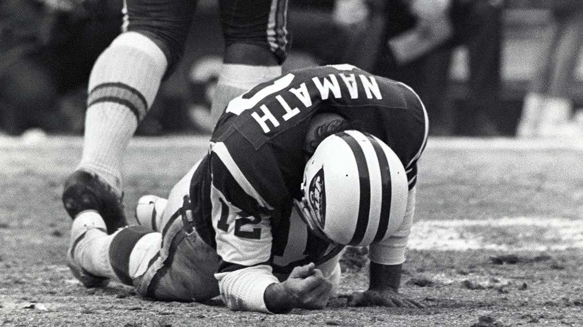 Joe Namath on the ground