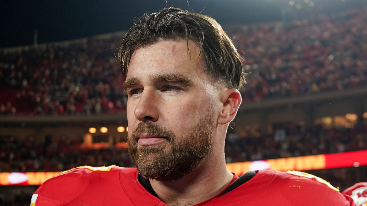 Travis Kelce Kansas City Chiefs Arrowhead Stadium