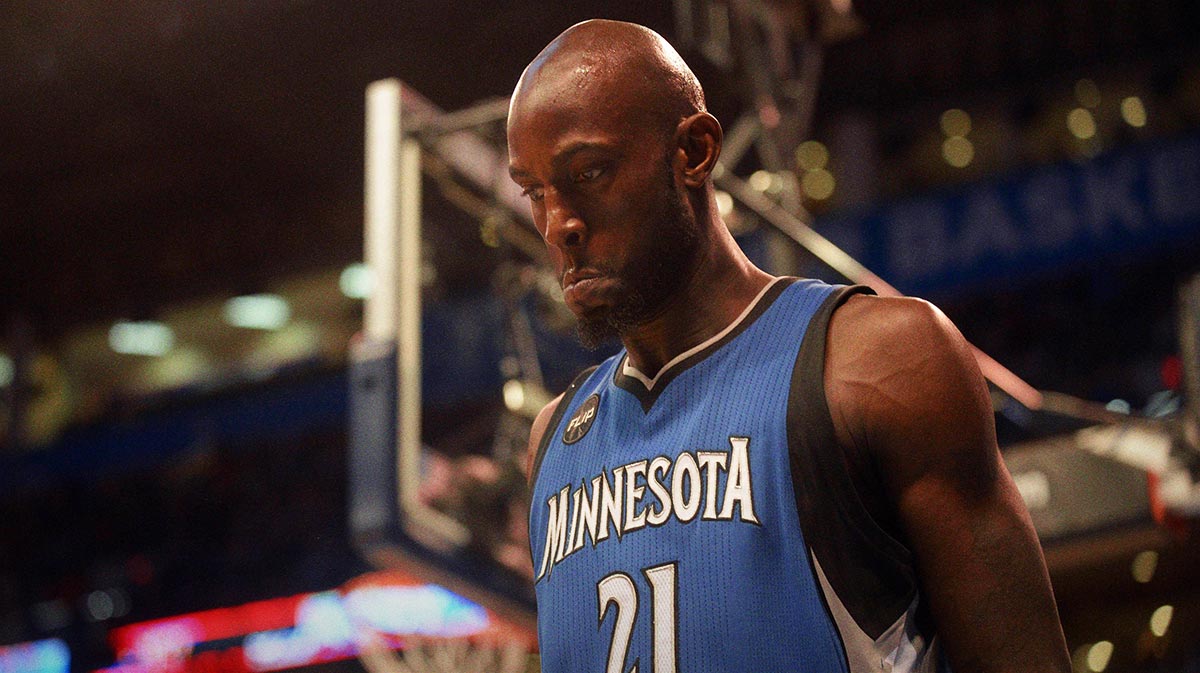 Minnesota Timberwolves forward Kevin Garnett (21) reacts after a play in action against the Oklahoma City Thunder during the third quarter at Chesapeake Energy Arena. 