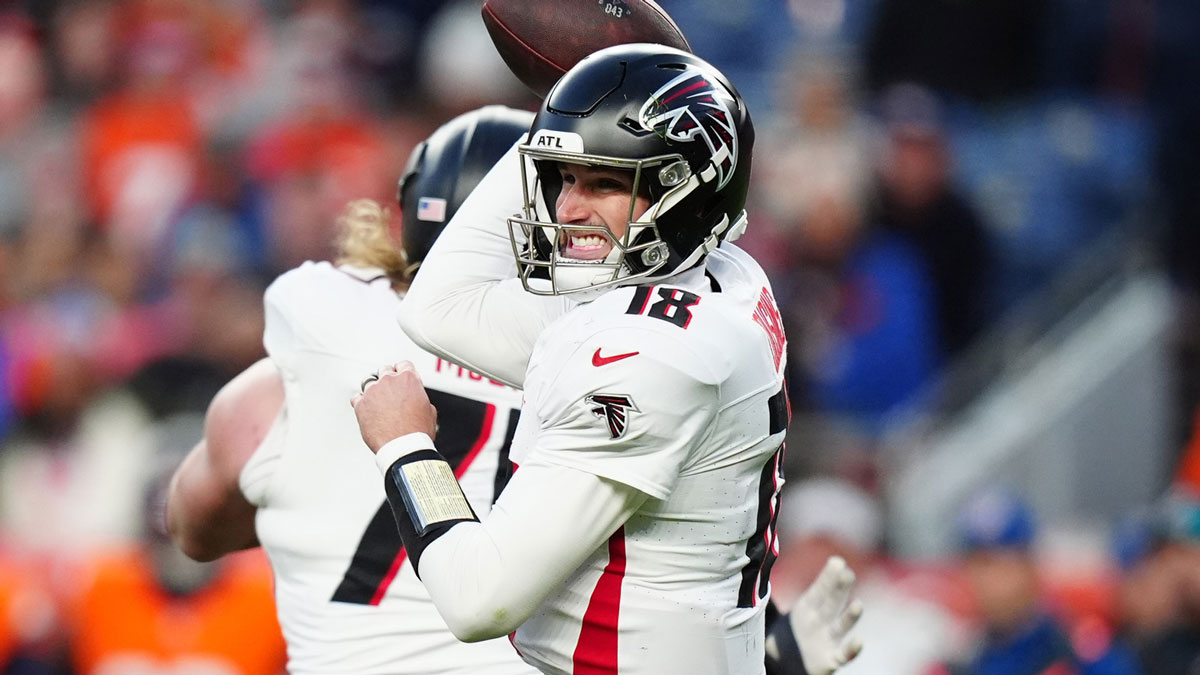 Atlanta Falcons quarterback Kirk Cousins (18) prepares to pass the ball in the fourth quarter against the Denver Broncos at Empower Field at Mile High.