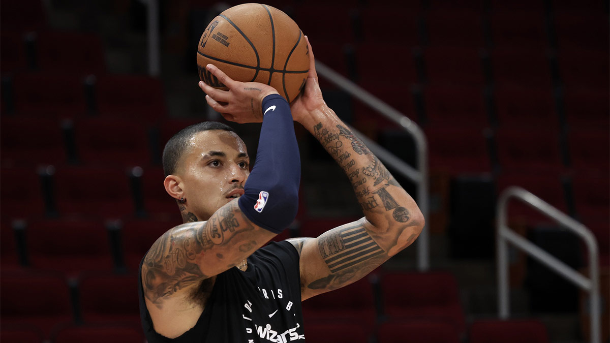 Washington Wizards forward Kyle Kuzma (33) warms up before the game against the Houston Rockets at the Toyota Center.