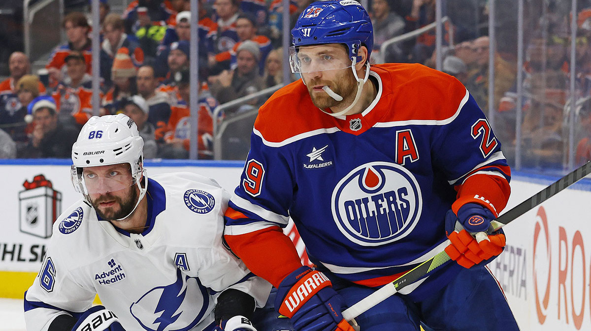Tampa Bay Lightning forward Nikita Kucherov (86) and Edmonton Oilers forward Leon Draisaitl (29) look for a loose puck during the second period at Rogers Place.