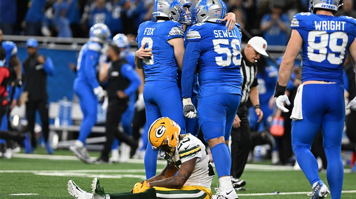 Packers fans in shambles after close TNF loss to Lions