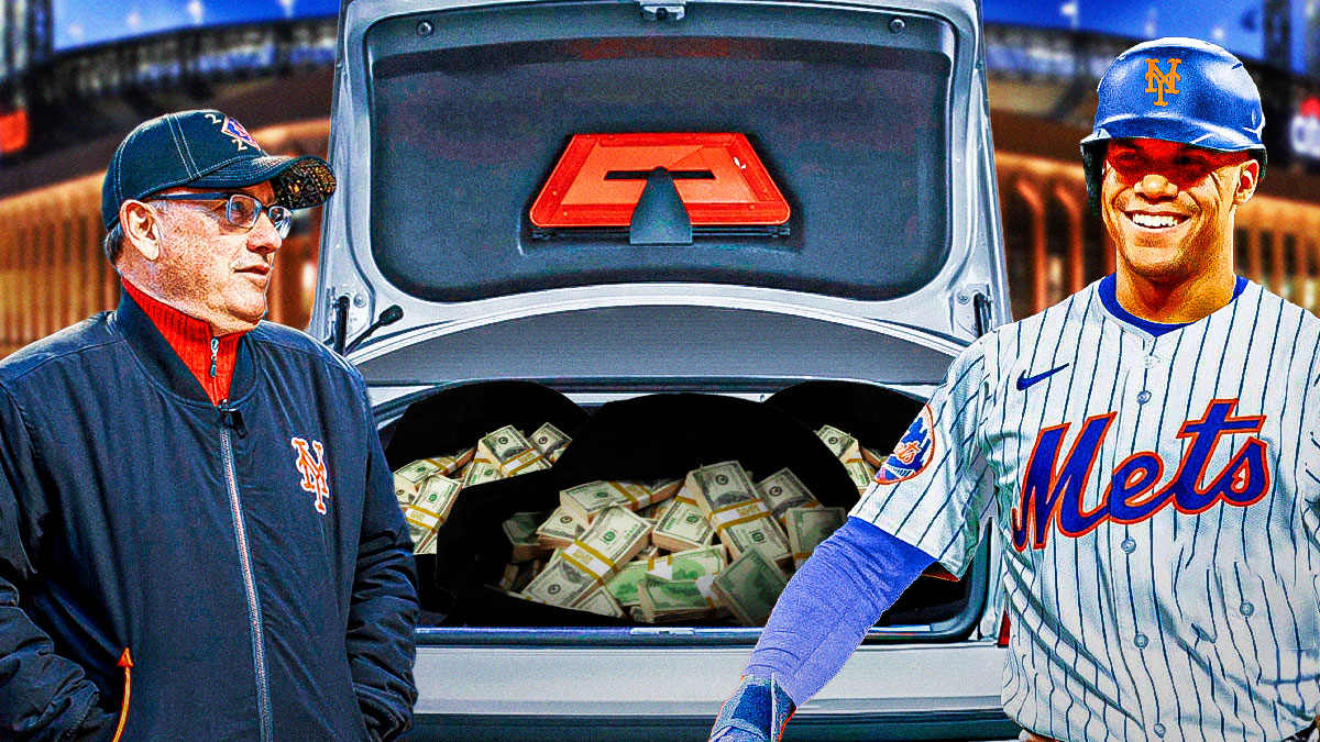 Juan Soto and Mets owner Steve Cohen in front of the back of a car filled with money