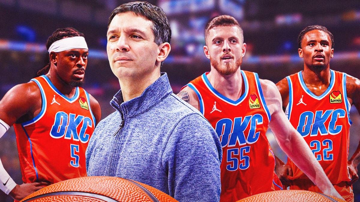 Thunder head coach Mark Daigneault in between Thunder guard Lu Dort, Thunder guard Cason Wallace & Thunder center Isaiah Hartenstein