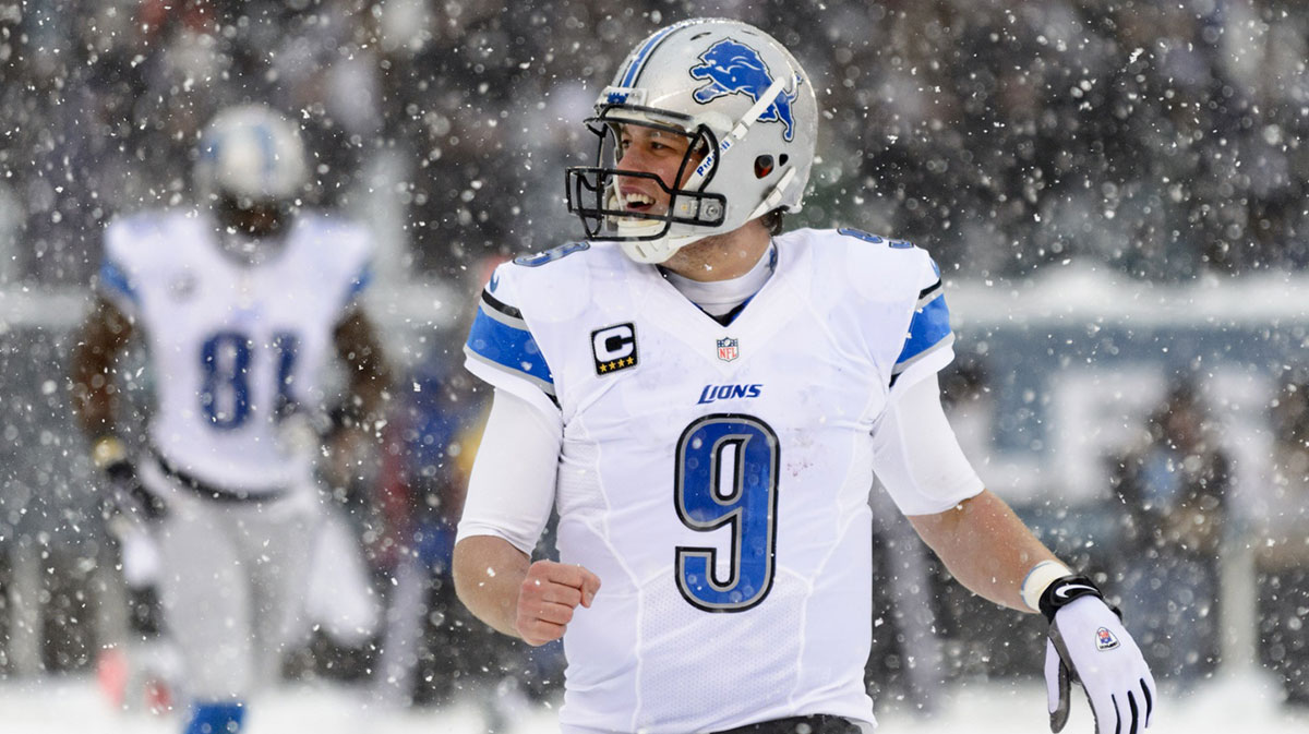 底特律雄狮队四分卫马修·斯塔福德 (Matthew Stafford) (9) 在林肯金融球场对阵费城老鹰队的第三节比赛中。老鹰队以34-20击败雄狮队。