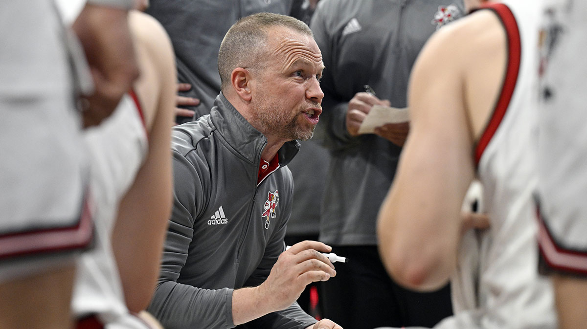 Louisville Cardinals head coach Pat Kelsey gives instruction before the start of the second half against the UTEP Miners at KFC Yum! Center. Louisville defeated Texas-El Paso 77-74.