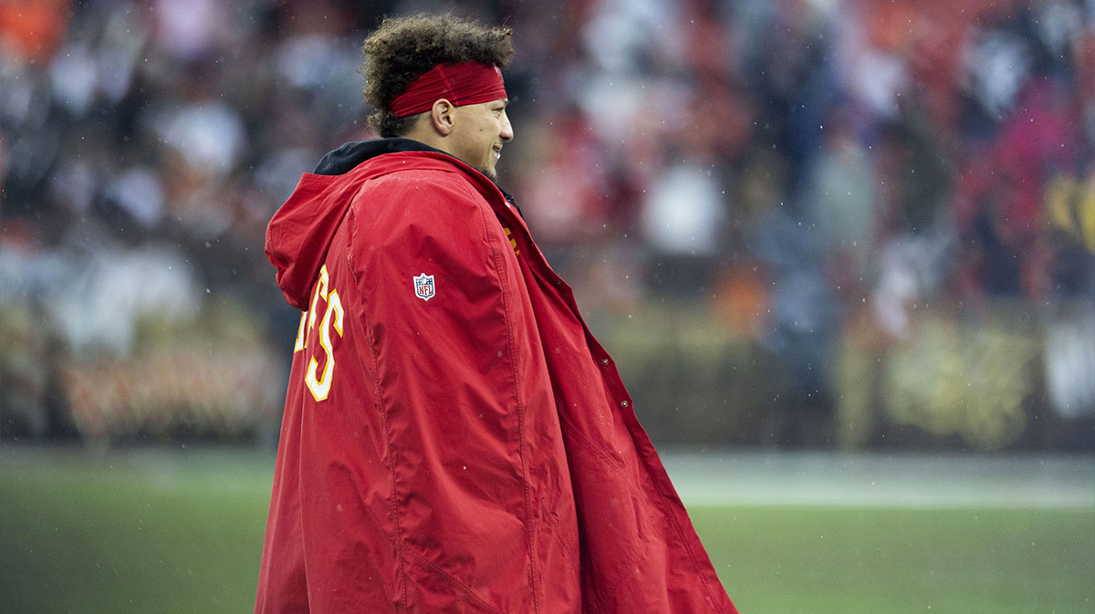 Exclusive: NFL Insider Ian Rapoport Reveals Gut Feeling On Patrick Mahomes' Christmas Da Status