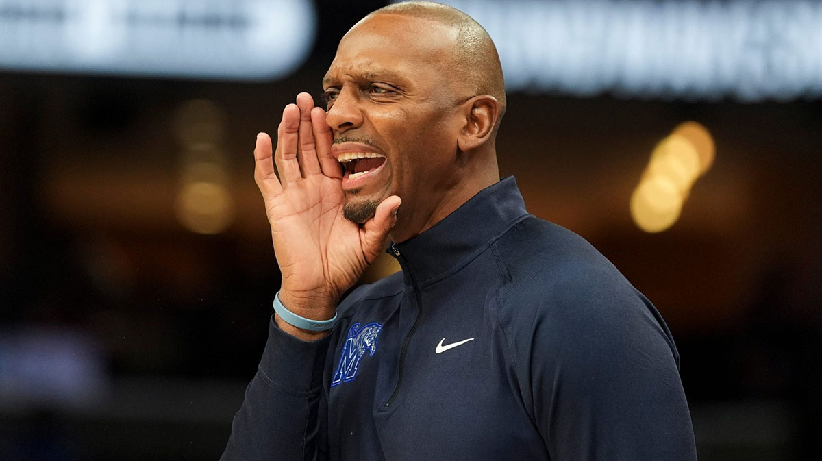 Memphis' head coach Penny Hardaway shouts to his players during the game between Arkansas State University and the University of Memphis at FedExForum in Memphis, Tenn., on Sunday, December 8, 2024.