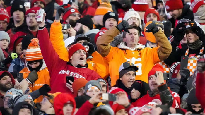 Tennessee and Ohio State fans express their feelings during a College Football Playoff first round game between Tennessee and Ohio State held at Ohio Stadium in Columbus, Ohio, Saturday, Dec. 21, 2024. © Saul Young/News Sentinel / USA TODAY NETWORK via Imagn Images