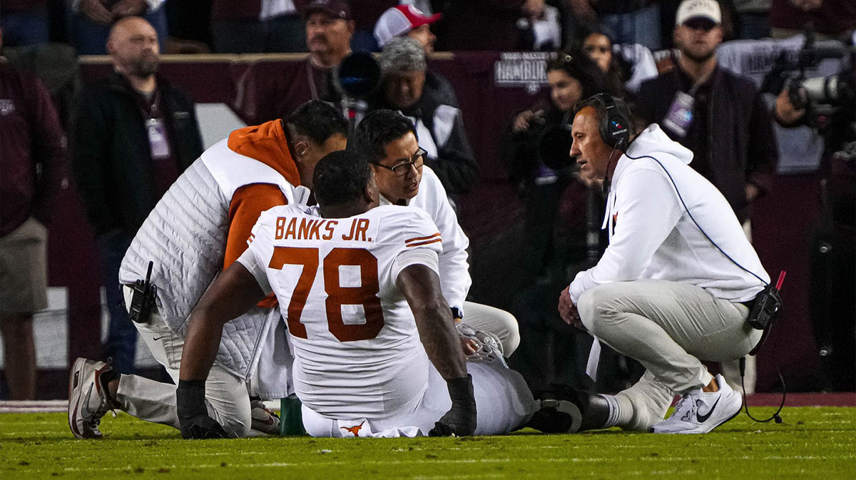 Texas football's Kelvin Weeks Jr. a 'gametime decision' for SEC