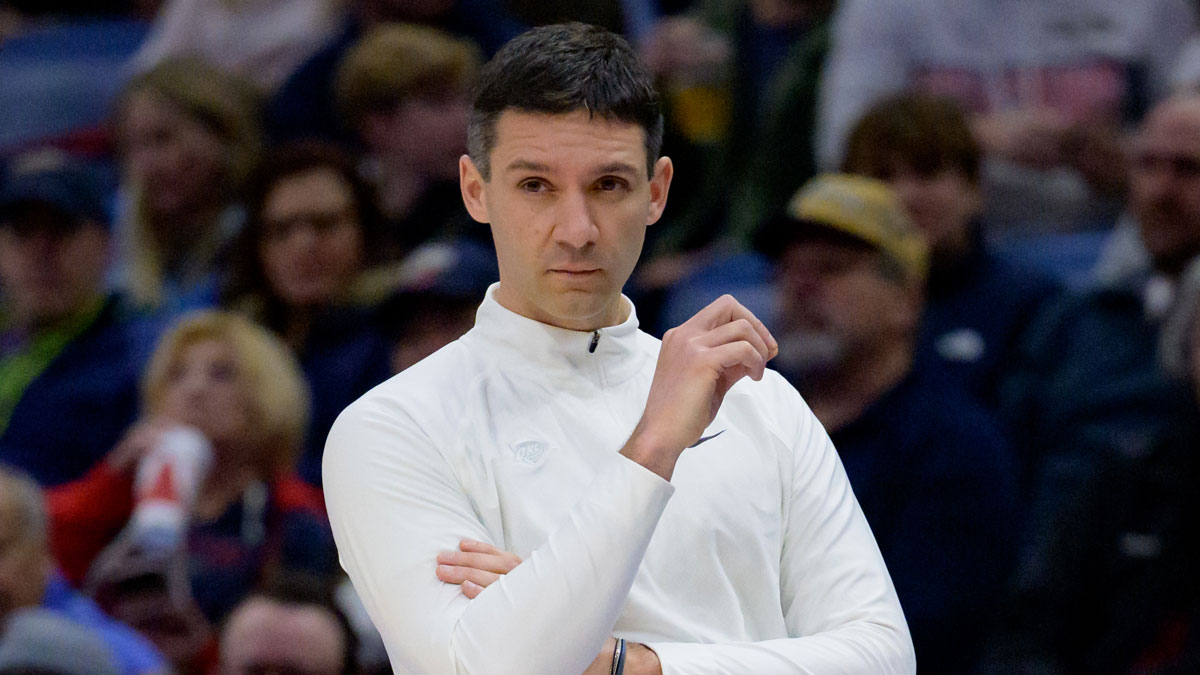 Thunder head coach Mark Daigneault watches against the New Orleans Pelicans at Smoothie King Center