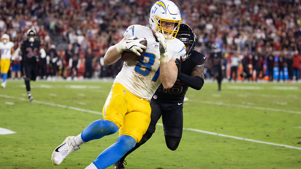 Los Angeles Chargers tight end Will Dissly (81) against the Arizona Cardinals at State Farm Stadium.