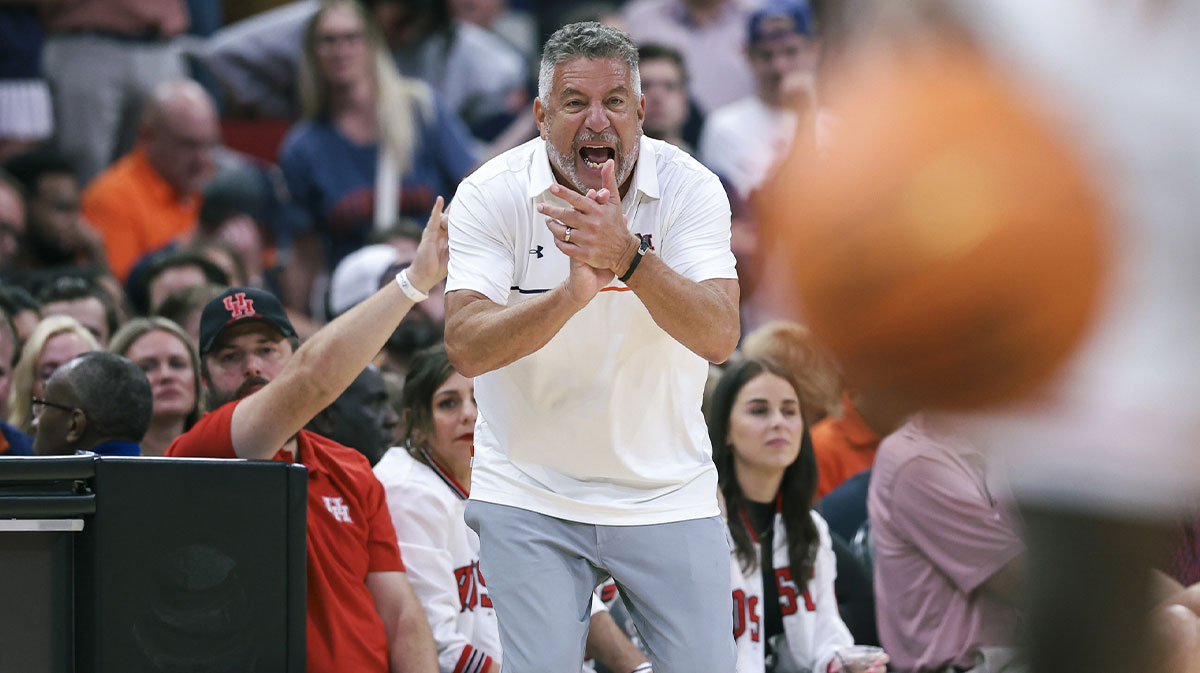 Auburn head coach Bruce Pearl
