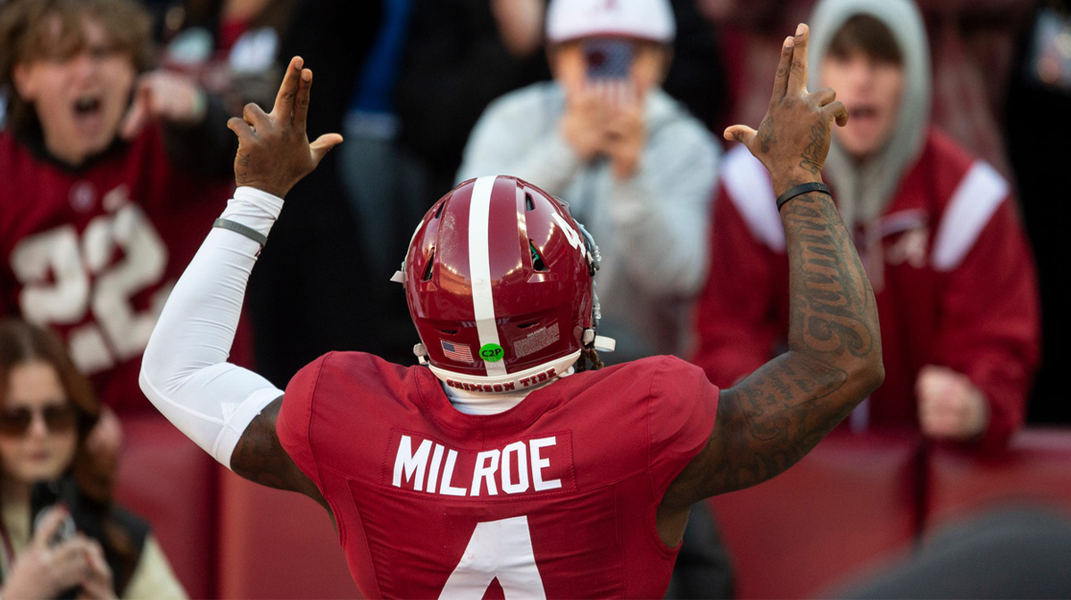 Alabama Crimson Tide quarterback Jalen Milroe (4) pumps up the crowd before Auburn Tigers take on Alabama Crimson Tide at Bryant-Denny Stadium in Tuscaloosa, Ala., on Saturday, Nov. 30, 2024. Alabama Crimson Tide leads Auburn Tigers 14-6 at halftime.