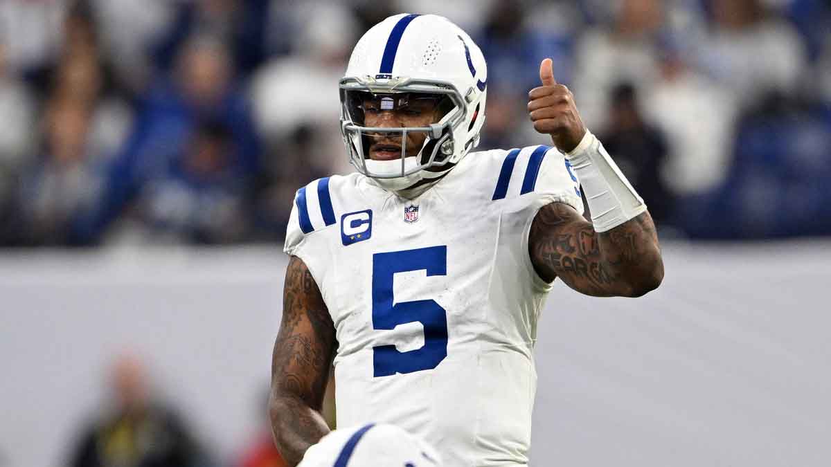 Indianapolis Colts quarterback Anthony Richardson (5) gives a thumbs up before the snap during the second half against the Tennessee Titans at Lucas Oil Stadium.