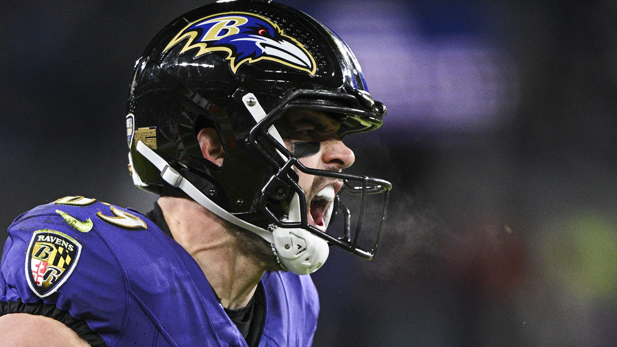 Baltimore Ravens tight end Mark Andrews (89) reacts after scoring a touchdown during the first half against the Cleveland Browns at M&T Bank Stadium.
