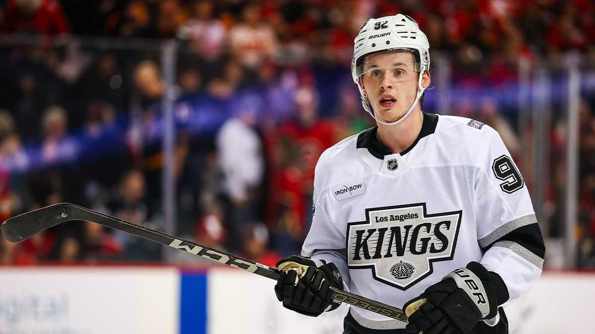 Los Angeles Kings defenseman Brandt Clarke (92) against the Calgary Flames during the third period at Scotiabank Saddledome.