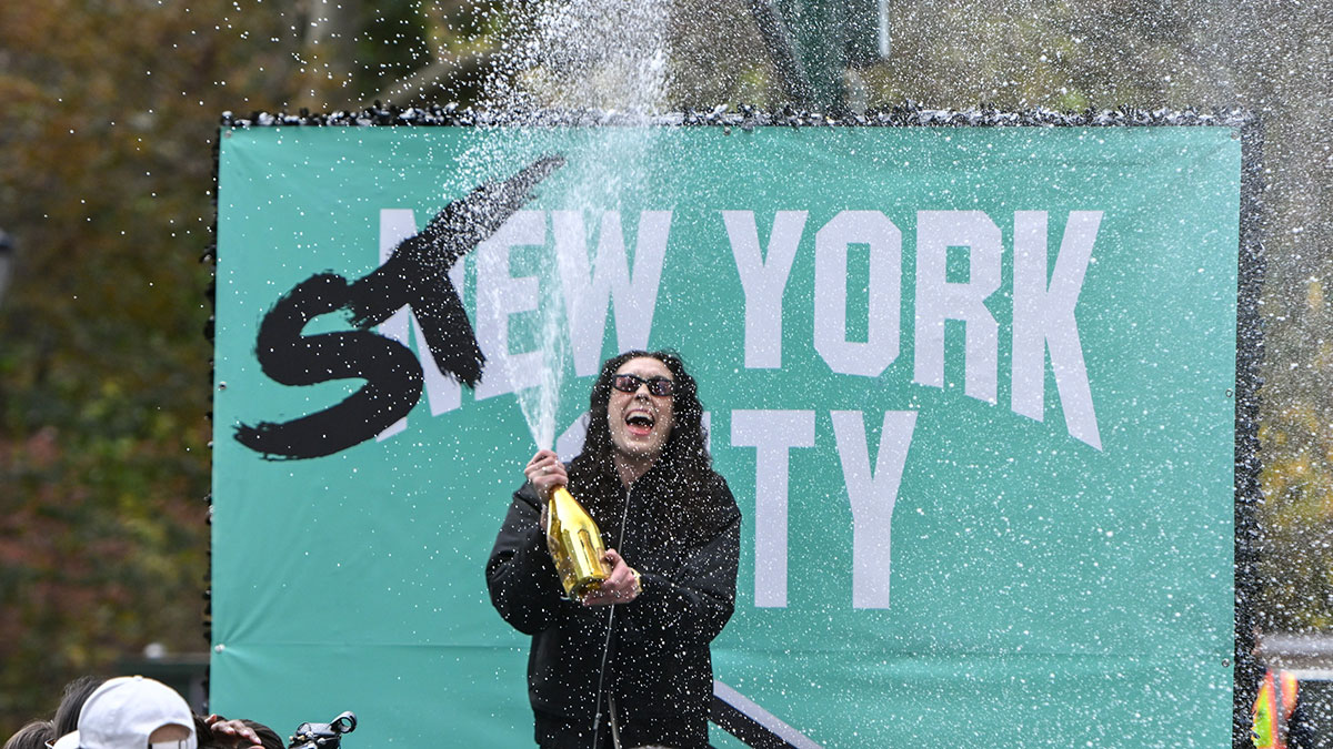 Breanna Stewart New York Liberty WNBA Finals celebration