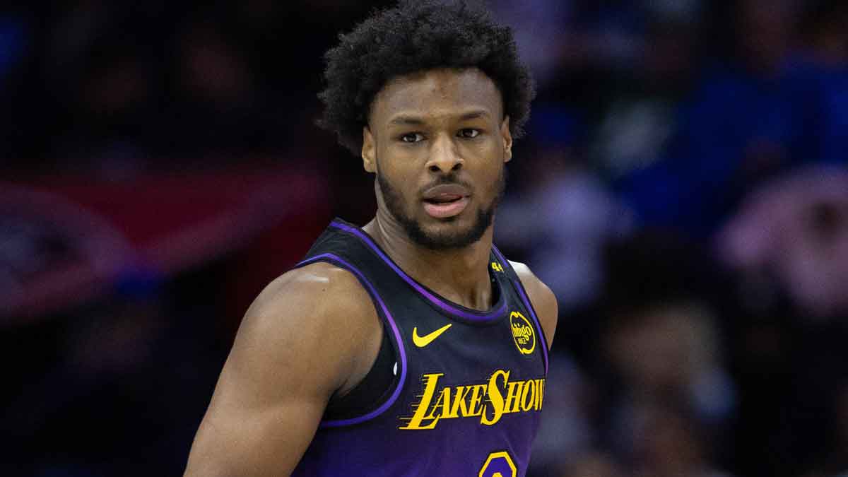 Los Angeles Lakers Guard Bronny James (9) Controls the ball against Philadelphia 76ers in the Vells Fargo Center. 