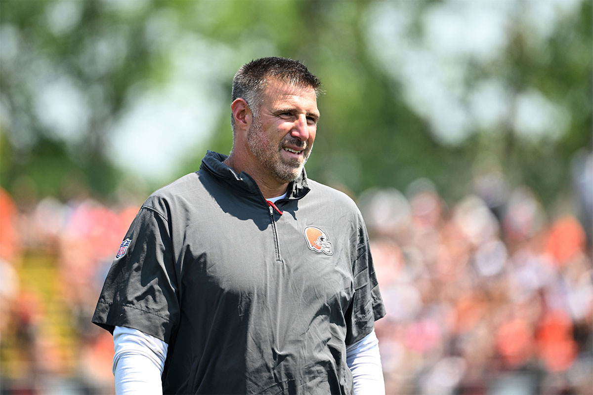 Cleveland Browns advisor Mike Vrabel during practice at the Browns training facility in Berea, Ohio.